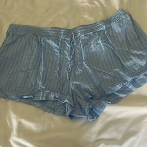 Stars above linen pajama shorts